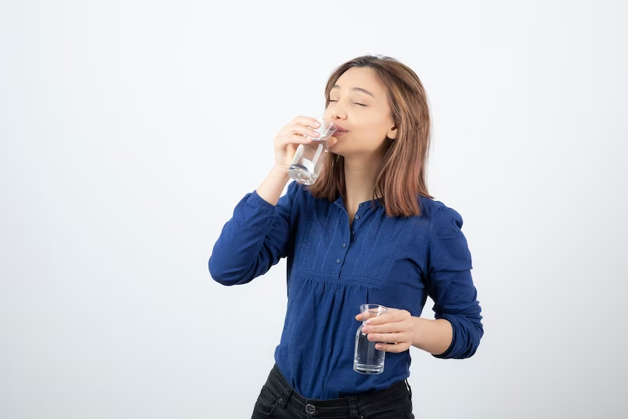 https://www.freepik.com/free-photo/young-girl-blue-blouse-drinking-glass-water-white-wall_16658766.htm#query=drinking&position=12&from_view=search&track=sph